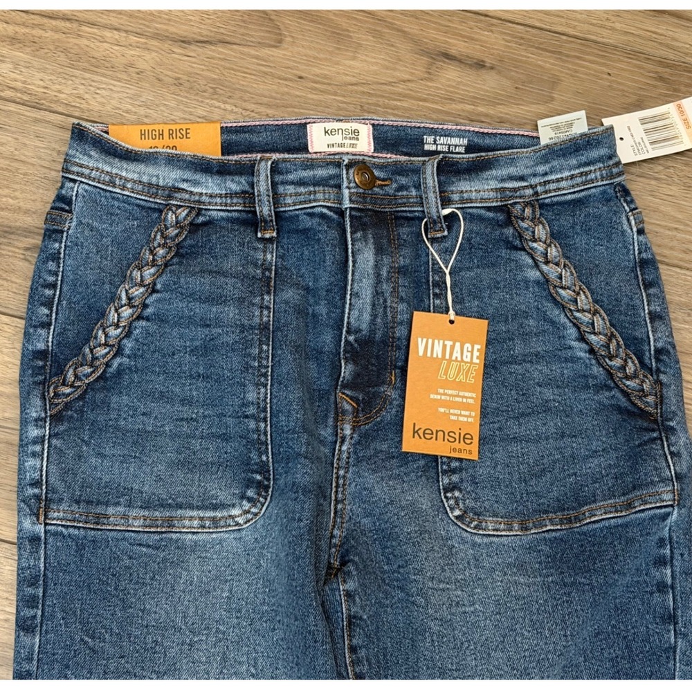 NWT Kensie Vintage Luxe Savannah High Rise Flare Jeans Size 10/30 Melbourne Wash